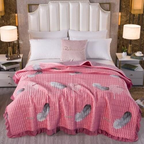 Velvet bed cover autumn and winter warm sheet quilted cover blanket foldable leisure blanket King Queen Bedspread for bed