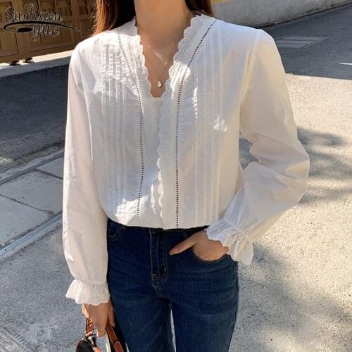 Spring New Loose V-neck Womens Shirt Lace Pleated Design White Shirt Long Sleeve Ruffled Top Female Cotton Blouse Women 13157