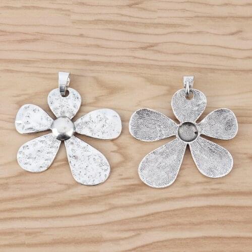 2 Pieces Large Hammered Flower Charms Pendants for Necklace Jewellery Making Findings