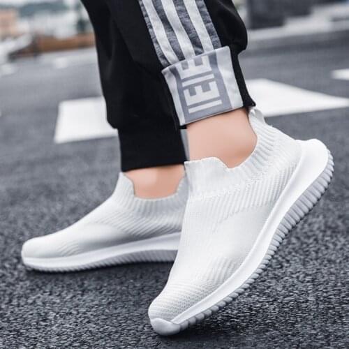2021 New Men Casual Shoes Men Slip on Sock Shoes Breathable Light Men Sneakers Breathable Fabric Couple Shoes