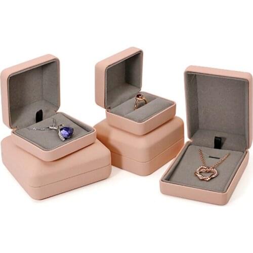 Trendy Pink Velvet Jewelry Box Packing Ring Necklace Display Storage Organizer Square Jewellery Gift Case for Women Engagement