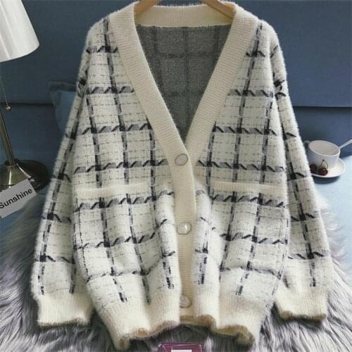 Women Winter Cardigans Sweater Korean V Neck Plaid Button Sweet Cashmere Knitted Jacket New Fashion Loose Lazy Wind Sweater Coat