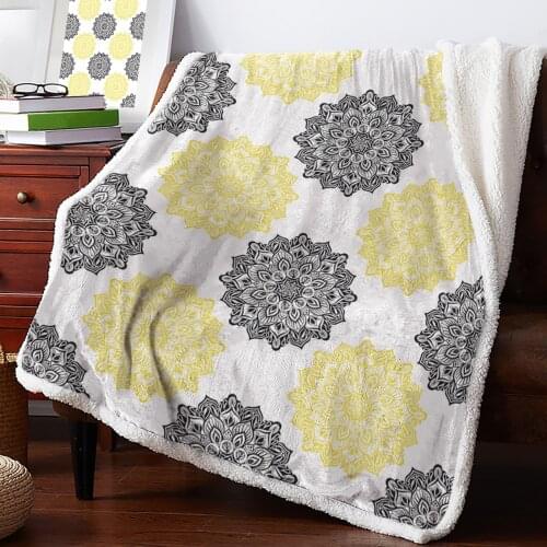 Mandala Pattern Black Yellow Texture Throw Blanket Soft Fleece Blankets Winter Blanket Portable Picnic Blankets Bedclothes