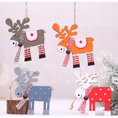 New 200pcs/lot Christmas Ornaments Christmas Tree Decor Wood Painted Elk Pendant Xmas Party Decor Deer Pendants Christmas