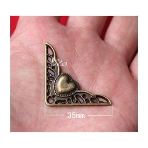Corner Brackets C057 alloy decoration hardware heart-shaped patches with corner antique classical angle corner box Zinc alloy