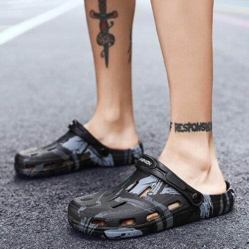 2021 Summer Fashion Men Sandals Breathable Casual Garden Shoes Outdoor Non-Slip Beach Slipper Light Trend Light Walking Shoes