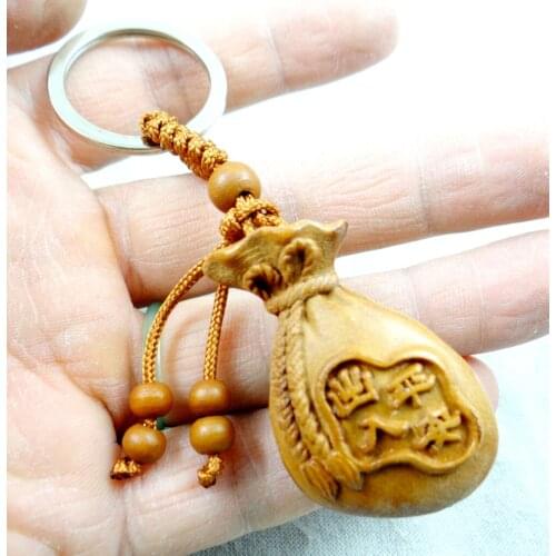 Mahogany Three-dimensional Engraving Keychain Lifelike Fortuna Keyring gift for friends women men jewelry car keychain 2pcs