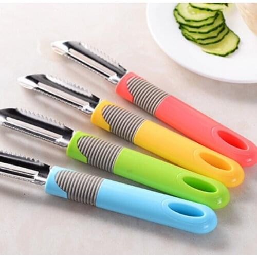 Kitchen knife cut the fruit and vegetable peeler multifunctional sawtooth cutter scales planing
