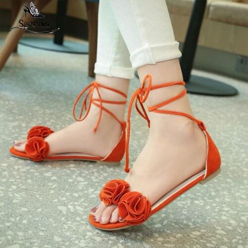 Sgesvier Flat Heel Peep Toe Woman Sandals Shoes Lace-Up Ankle Buckle Flower Elegant Ruffles 2020 Summer Plus Size 31-52 B225
