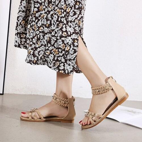 Women PU Sandal Classics Brand Metal decoration Women Flat Sandals Peep Toe Round Head Sandal Ladies Shoes
