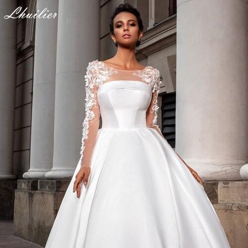Lhuilier Elegant A Line Scoop Neck Satin Wedding Dresses Long Sleeves Lace Appliques Floor Length Bridal Gowns with Court Train
