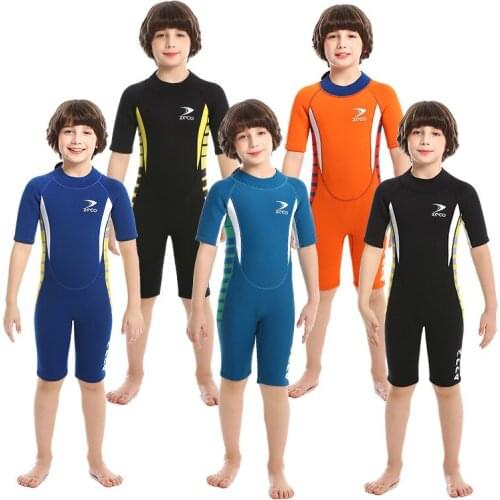 New 2.5MM short-sleeved diving suit, warm childrens swimsuit, sunscreen boys swimsuit, middle and small childrens swimwear