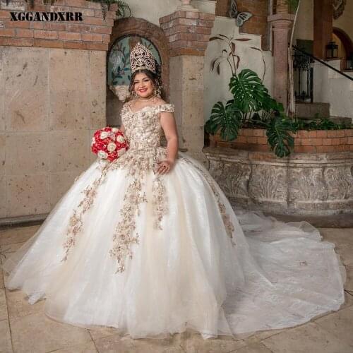 Gorgeous Ball Gown Quinceanera Dress 2022 Tulle Flowers Pearls Long Skirt White Sleeveless Sweet 15 16 Birthday Chapel Train