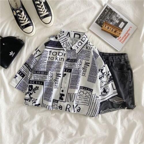 Summer new newspaper printed shirt Hong Kong style loose short-sleeved bloue for male female students punk mid-length outerwear