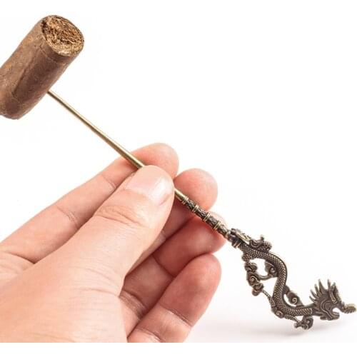 Retro Metal Dragon Carving Shape Cigar Draw Tool Vintage Portable Dredge Drilled Engraving Ventilation Needle Enhancer Knife Smo