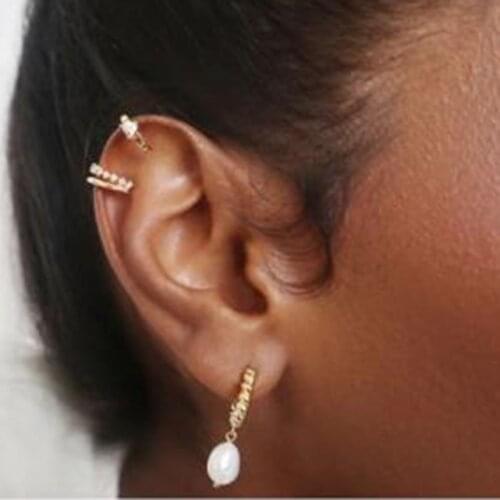 Trendy Earring PVD Gold Finish Peadant Pearl Hoop Earring Stainless Steel Tarnish Free Gold Jewelry Wholesale