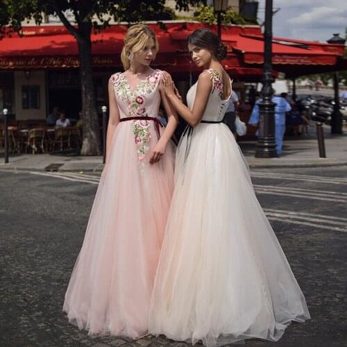 Pink Prom Dress Long V-Neck Appliques with Flowers Handmade Tulle Formal Evening Gowns Girl Party Dress Graduations 2021