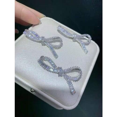 High-grade zircon micro inlay classic two color bowknot buckle pendant fashion clasp