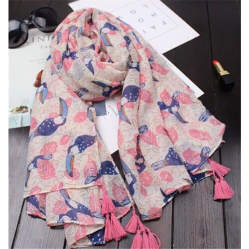 2017 New Pelecanu Print Tassel Scarf Women Bird And Leaf Wrap Shawl Scarves Animal Long Tassel Scarves Scarf Free Shipping