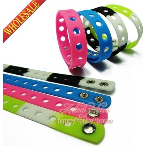 18CM Random 100PCS 17 Colors Silicone Wristbands Soft Bracelets Bands for Shoe Charms,Charms Braclets Kids Party Gifts