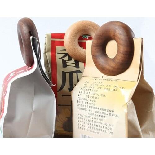 Nordic Kitchen Sealing Bag Clips Wooden Storage Food Snack Seal Sealer Donut Shape Kitchen Storage Food Clips Tea Sealing Strip