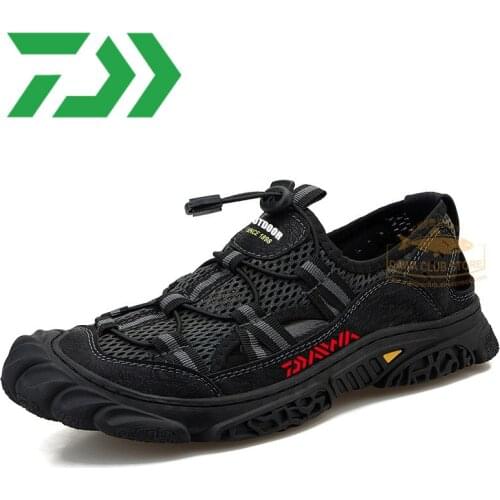 2021 The New DAIWA Fishing Shoes Outdoor Mountaineering Anti-skid Shoes Men Beach hollow sandals Hiking Breathable Sport Shoes