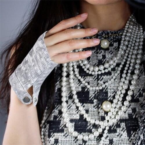 Ladies Leather Fingerless Gloves 2019 Fashion White Animal Print Pure Sheepskin Half Finger Short Paragraph TB91