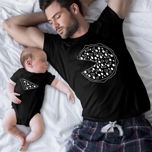 2021 New Arrival Papa Mama Baby Pizza Funny Family Look T Shirt for Mommy and Me Matching Outfits Father Son Balck Match Clothes