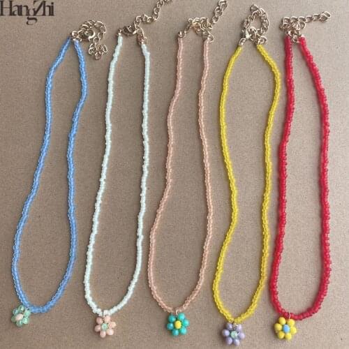 HangZhi 2020 New Summer Colorful Flowers Pendant Transparent Acrylic Beaded Choker Necklace for Women Girls Jewelry Gifts