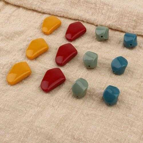 12pcs New Vintage Irregular Resin Bracelet Earring Connector Beads Solid Color Small Necklace Pendant DIY Craft Jewelry Bead