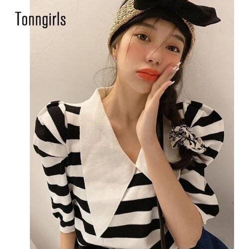 Tonngirls Vintage T Shirt Casual Loose Short Sleeve T-shirt Women Turn-down Collar Tee Shirt Femme Streetwear Korean Style 2021