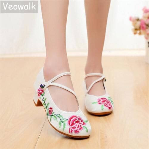 Veowalk 4cm Block Heels Women Flannel Cotton Chinese Embroidered Shoes Comfortable Retro Vintage Ladies Pumps Low Heel Shoes