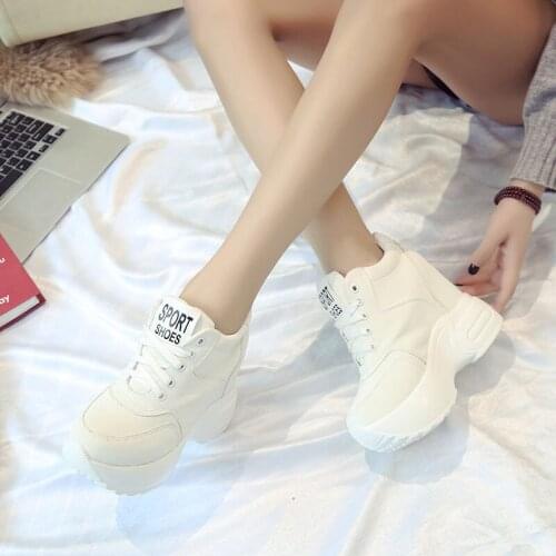 2021 New Women Casual Shoes Fashion Breathable Vulcanize Shoes White PU Fashion High Heels Chunky Sneakers Female Shoes