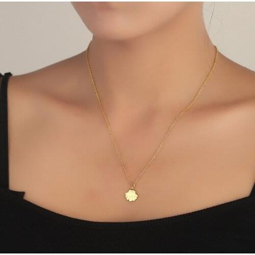 Boho Seashell Charm Necklace for Women Girls Nautical Beach Sea Shell Pendant Adjustable LChoker Necklace Jewelry