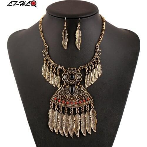 LZHLQ Trendy Geometric Resin Pendant Necklace Maxi Multilayer Leaf Tassel Necklaces Vintage Women Carving Bead Jewelry Statement
