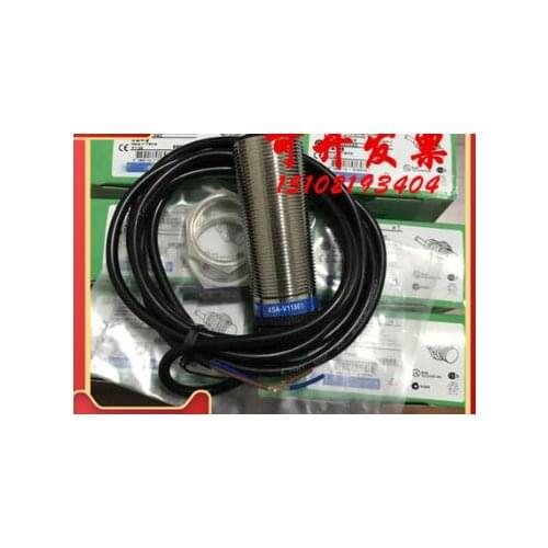 XSAV11373L05 Schneider New High-Quality Switch Sensor