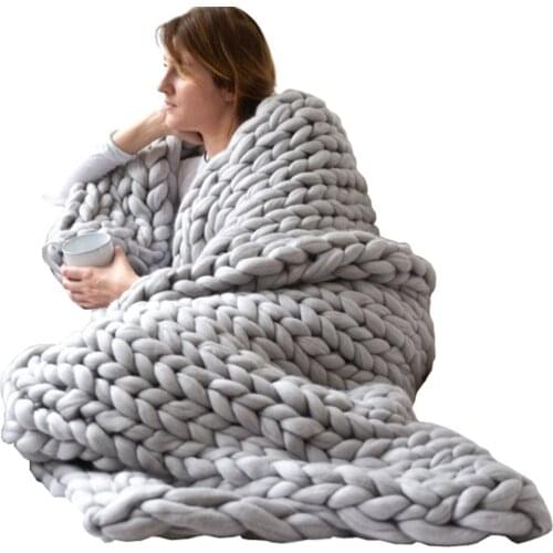 Fashion Hand Chunky Knitted Blanket Thick Yarn Wool-like Polyester Bulky Knitted Blankets Winter Soft Warm Throw