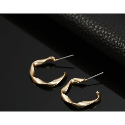 Fashion gold Bohemia earrings temperament personality all-match light curved circle earrings womens ewellery