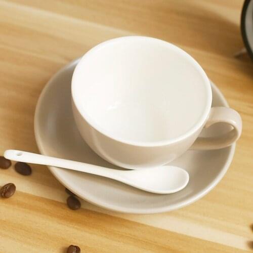 Creative Ceramic Coffee Cup And Saucer Personality Travel Balck Bone China Cup For Tea Tazas Divertidas Home Decoration QJJ60BYD