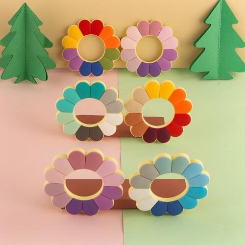 Sunrony 5pcs Silicone Colored Flowers Teether Silicone Flower Baby Teething Beads DIY Accessories Baby Teether