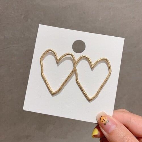 Fashion metal hollow heart stud earrings woman exaggerated big earrings punk Popular nightclub earrings for women jewelry