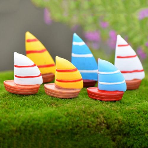 Mini Sailboat Boats Model Figures Toys Resin Crafts Terrariums DIY Accessories Beach Landscape Micro Garden Ornaments Decoration