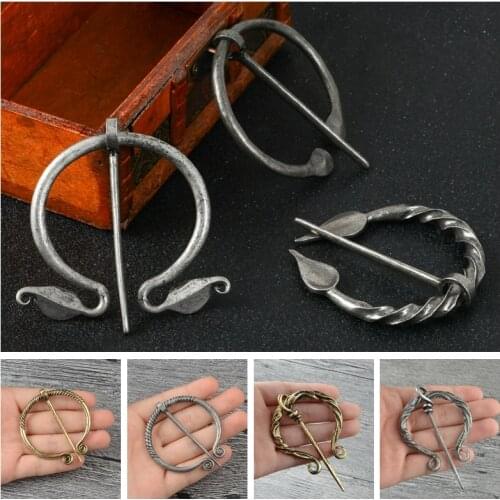 Vintage Viking Ethnic Pins Metal Oxidation Distressed Spiral Texture Brooches Badges Accessories Pins Gifts For Friends Jewelry