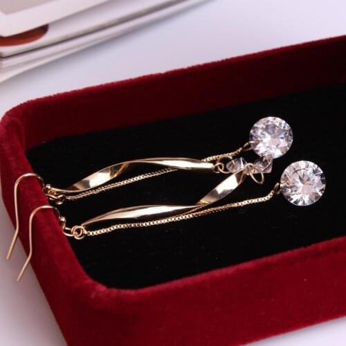 Fashionable ins simple Womens twisted piece long tassel earrings Drop zircon earrings S925 hypoallergenic earrings