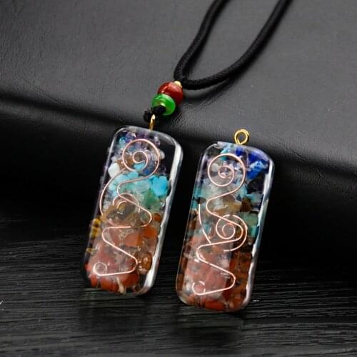 Crystal 7 Chakra Necklace Gravel Gems Quartz Spiral Copper Wire Resin Pendant Energy Yoga Sweater Chain Woman Healing Jewelry