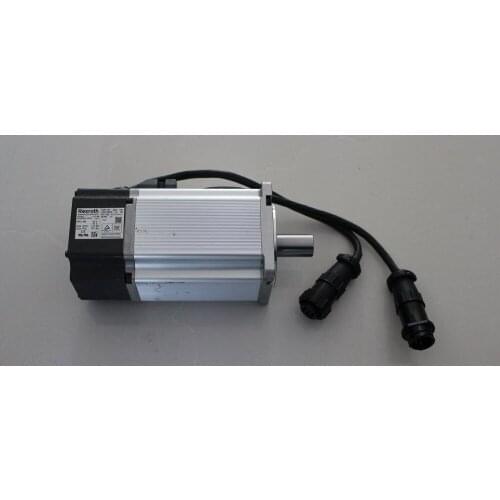 MSM040B-0300-NN-CO-CG0 used in good condition