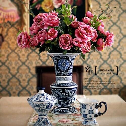 The wind mix Western hand-painted blue and white ceramic vase / flower / European Home Furnishing desktop decoration accessories