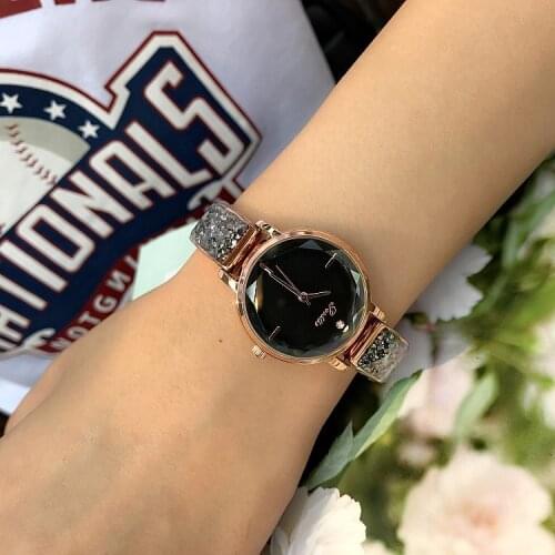 New Luxury Women Purple Watches Women Fashion Bracelet Watch Quartz Wrist Watch For Women Top Brand Gold Ladies Casual Watch
