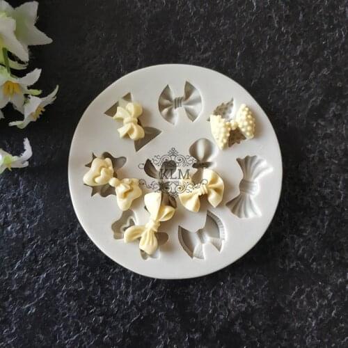 KLM-00120 New bow silicone mold Dress knot chocolate tool