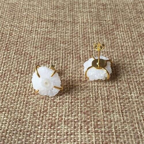 FUWO Wholesale Natural Crystal Flowers Earrings,Gold Tone Gems Stone Slice Stud Earrings Jewelry For Women ER056